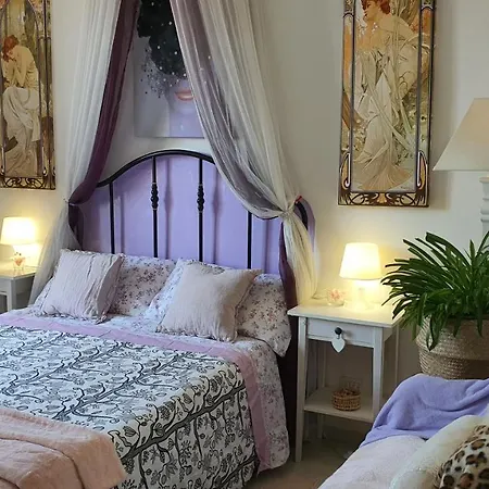In House.. 3* Florence