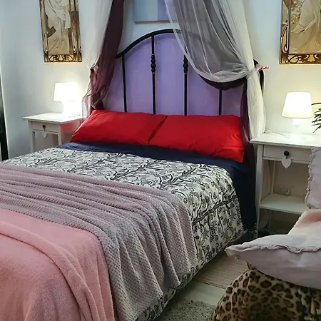 Hotel In House..