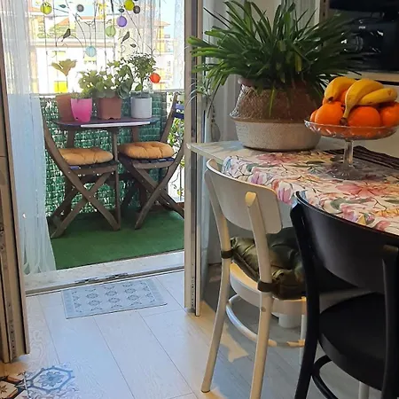 In House.. בית הארחה *